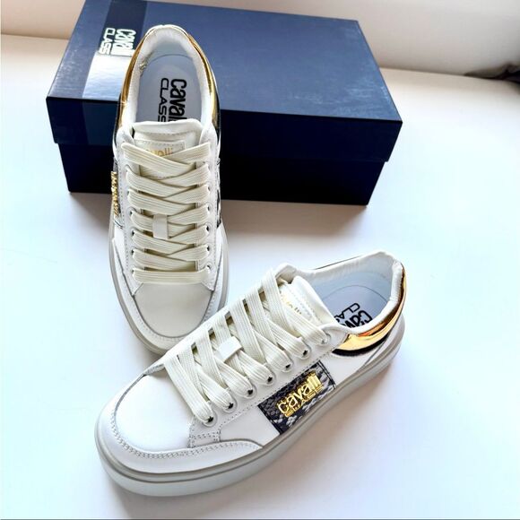 NWT Roberto Cavalli “Cavalli Class” logo hardware white low top sneaker Size 37 - Picture 15 of 16